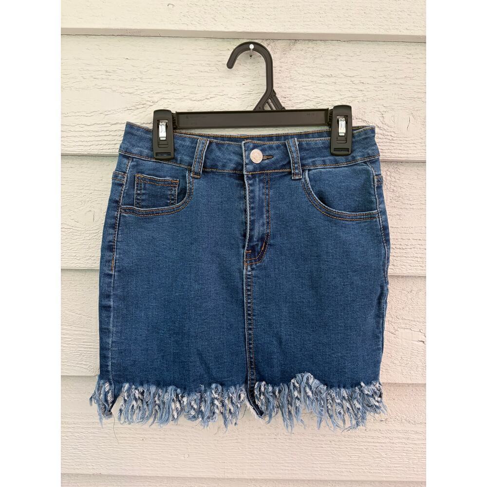Blue Blush Denim MINI Skirt Frayed Hem Medium Wash Size XS/S - Picture 2 of 6